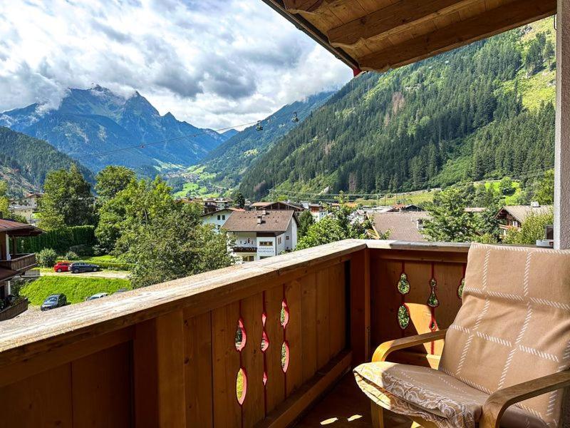 Partyhouse Harakiri Stay Different 60 Seconds To Mountains! Free Parking! Self Check-In Mayrhofen Pokój zdjęcie