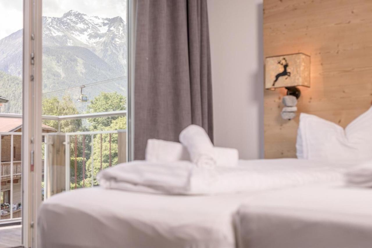 Partyhouse Harakiri Stay Different 60 Seconds To Mountains! Free Parking! Self Check-In Mayrhofen Zewnętrze zdjęcie